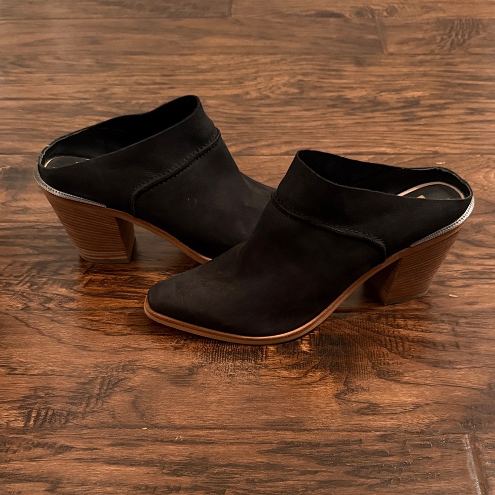 Dolce Vita Black Mules with Tan Heel